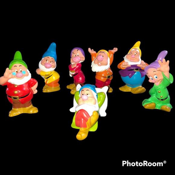 Disney’s Seven Drawfs Plastic Squish Figures - Picture 1 of 7
